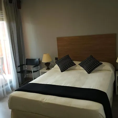 La Moraleja Bed & Breakfast Solares