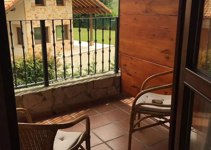 La Moraleja Bed & Breakfast Solares